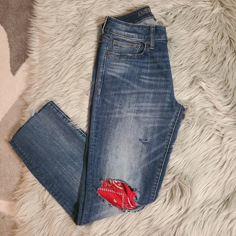 American Eagle Distressed Straight Leg Jeans - Picture 2 of 14